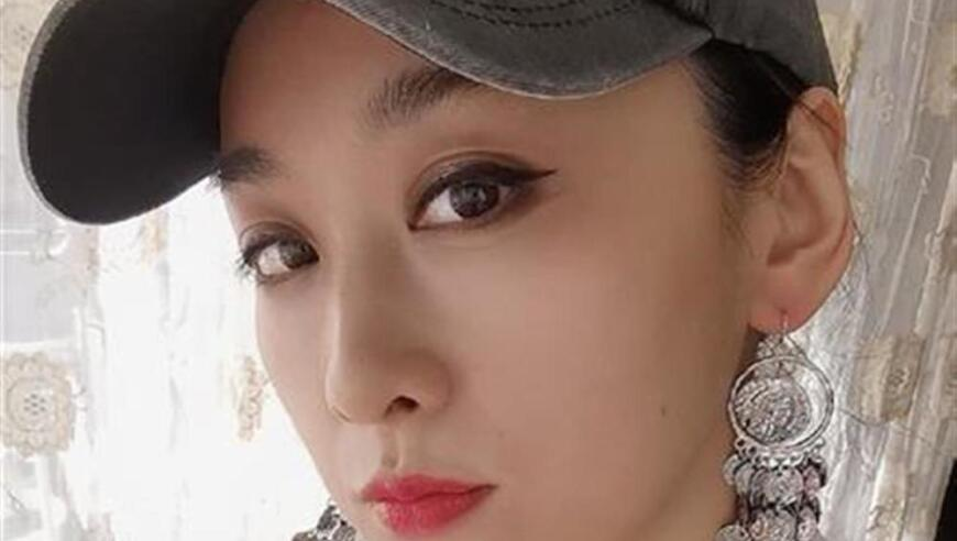 澳门资料太全正版资料,你一票我一票我们周总也出道,收益成语分析落实_体验版V10.75
